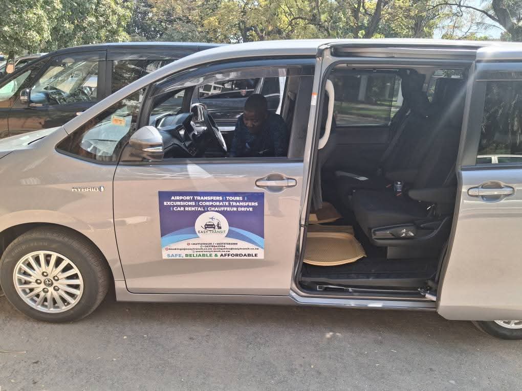 Nissan Serena Interior